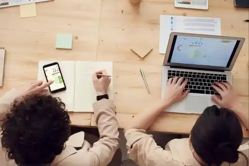 Can Beginners Learn E-Commerce Technology Successfully?
